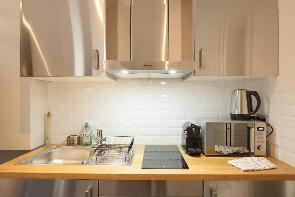Mykeypers - Cozy Studio Near Canal Saint Martin Paris France